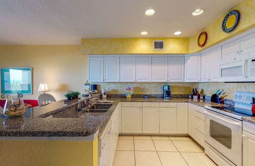 Independence Square Condo | Beachfront condo with washer/dryer, pool & hot tub - dog-friendly