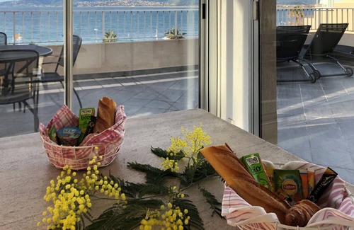 Saint-Raphael Apartment | Beachfront City Center Apt - 2 Rooms, Balcony, A/C, WiFi, Close to Shops and Beach
