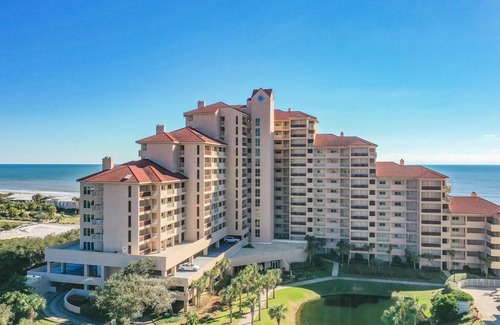 Four Mile Village Condo | Beachfront condo beautiful views.
