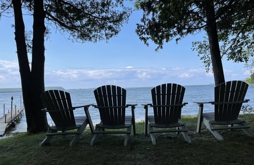 Sturgeon Bay House | Beachfront Cottage with Rustic Charm and Beautiful Sunsets in Sturgeon Bay