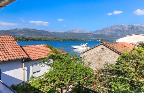 Seoca Apartment | Beachfront Escape – Steps from the Crystal-Clear Sea - One Bedroom Apartment