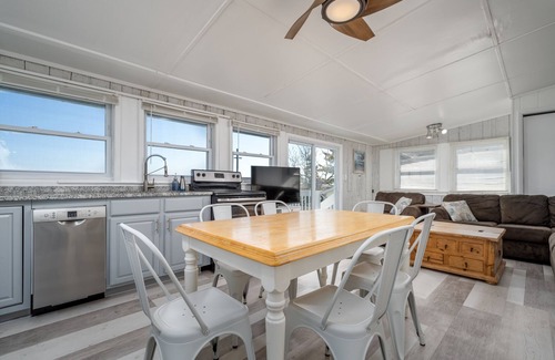 Broadkill Beach House | Beachfront Getaway (Backyard Fire Pit, Grill, Deck). 3BD + Bonus Room. 3 BA