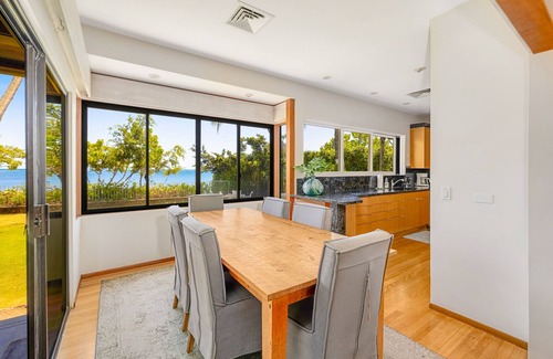Eastern Honolulu House | Beachfront home with private hot tub, game room, beach views, grill, lanai