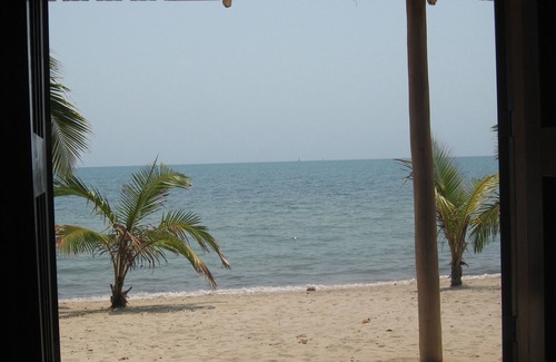 Placencia House | Beachfront in Belize with all the modern Convieniences