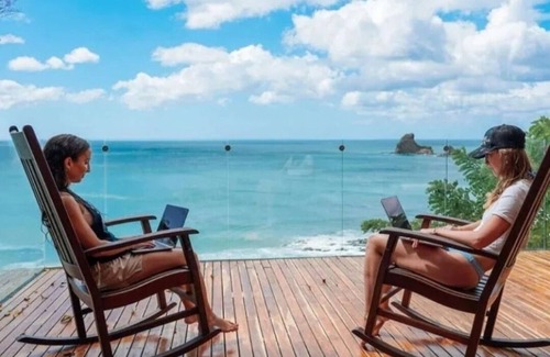San Juan del Sur House | BEACHFRONT LUXURY -180° BAY VIEWS -nINFINITY POOL - AND STUNNING OUTDOOR SPACES
