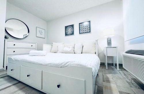 Calvache Apartment | Beachfront Modern Apt -Direct Sand Access - Villa Sanfe