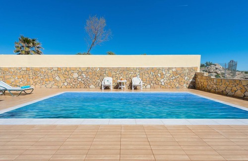 Plimmiri Villa | beachfront pool villa Cottage