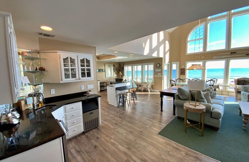 Morgantown House | Beachfront/Pools/Pickleball