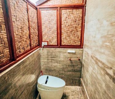Catangnan House | Beachfront Private Bungalow