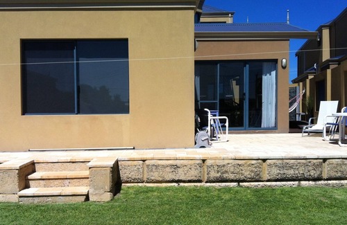 Lancelin Apartment | BeachFront Retreat in Lancelin