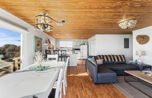 South Ponte Vedra Beach House | BEACHFRONT ULTRA PRIVATE HOME 11 STEPS to SAND🐚FREEBIES🥞ST. AUGUST,TPC,HAMMOCKS🐬