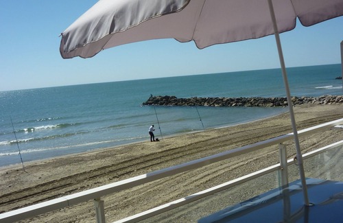 Palavas-les-Flots Apartment | Beachfront vacation on the beach in Palavas-les-Flots!