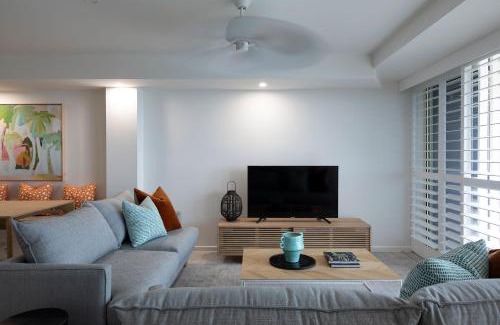 Coolum Beach Apartment | Beachfront Villa
