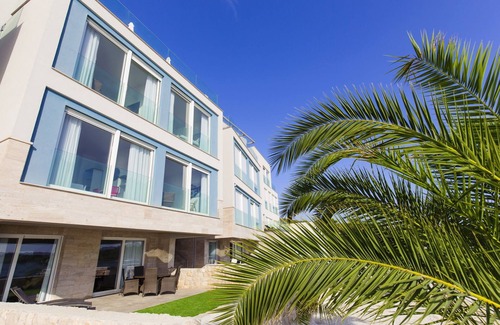 Trogir Villa | Beachfront Villa Deep Blue with Pool II