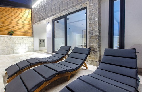 Vinisce Villa | Beachfront Villa with private Indoor Pool and stunning Sea View