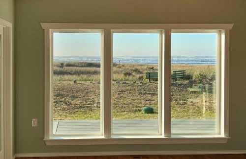 Westport House | Beachfront Westport Home with Deck!