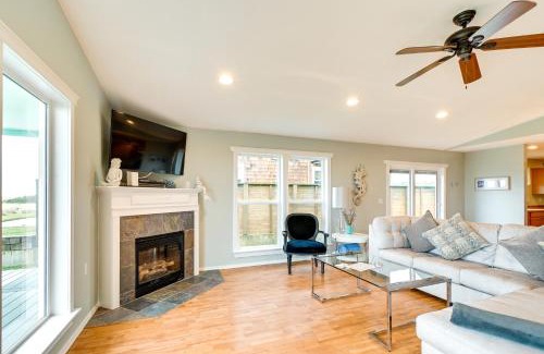 Westport House | Beachfront Westport Home with Deck!