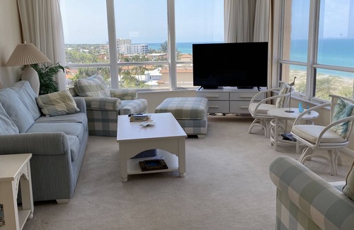 Golden Beach Condo | Beachfront with gorgeous costal views! - minimum 3 month stay