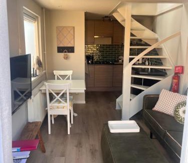 Noordwijk Apartment | Beachhouse Noteboom, omheinde tuin