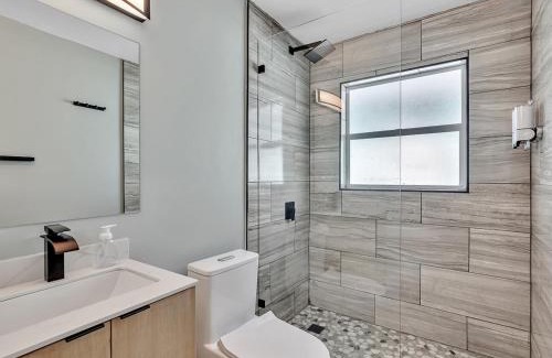 North Beach Apartment | Beachside 1BR Apt - Walk to Hollywood Dania Beach