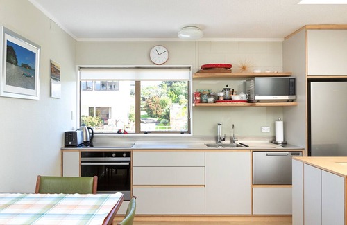 Snells Beach Cottage | Beachside at Snells - Snells Beach Apartment