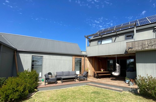 Barwon Heads House | Beachside retreat with a touch of country