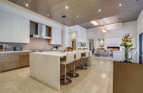 Malibu House | Beachview Ellice Malibu