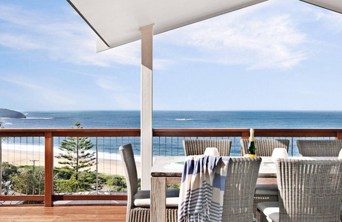 Killcare House | Beachviews at Killcare