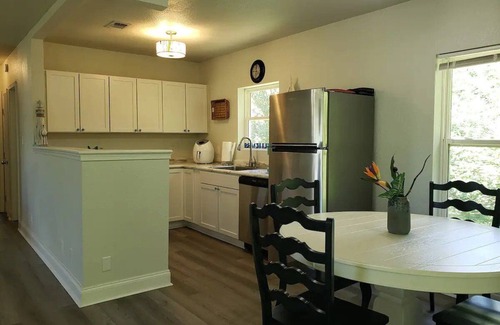 Waveland Cottage | Beachwoods Cottage: Quiet Woods & Exciting Beaches