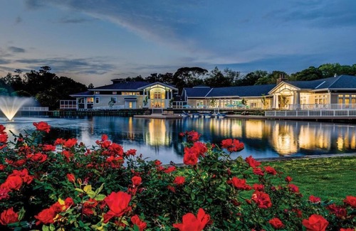 Sea Scape Villa | Beachwoods -- the premiere four-season OBX resort 3 minutes from the beach!
