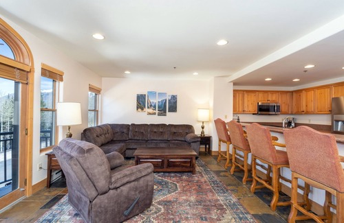 Mountain Village Condo | Bear Creek Lodge 208a 1 Bedroom Condo by Alpine Lodging Telluride