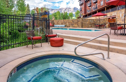Mountain Village Condo | Bear Creek Lodge 208a 1 Bedroom Condo by Alpine Lodging Telluride