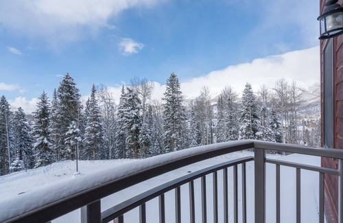 Mountain Village Condo | Bear Creek Lodge 212ab 2 Bedroom Condo by Alpine Lodging Telluride