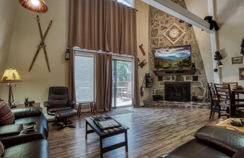 Chalet Village House | Bearadise - Sleeps 11 with a game room and resort amenities near Ober Gatlinburg