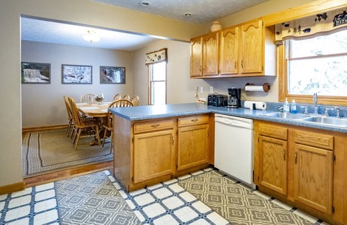 Timberline House | Bearfoot Lodge - 868 Cabin Mountain Road