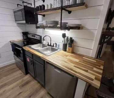 Gatlinburg Apartment | Bears Abound
