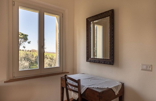 Chianciano Terme House | Beatrice - Charming accommodation in period farmhouse near Montepulciano