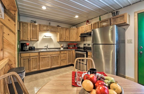 Saint Helens Cabin | Beattyville Cabin w/ Decks By the Red River Gorge!