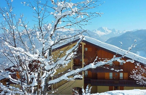 Doucy-Combelouviere Apartment | Beauregard 2P6M - One Bedroom Apartment, Sleeps 6