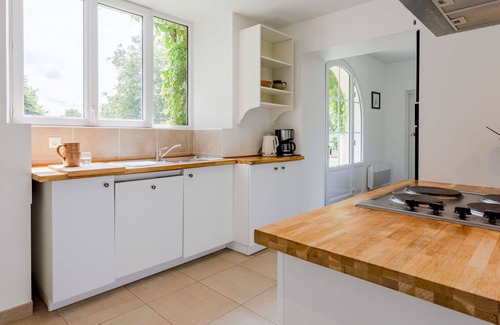 Englesqueville-la-Percee House | Beautiful private villa for 5 people with TV