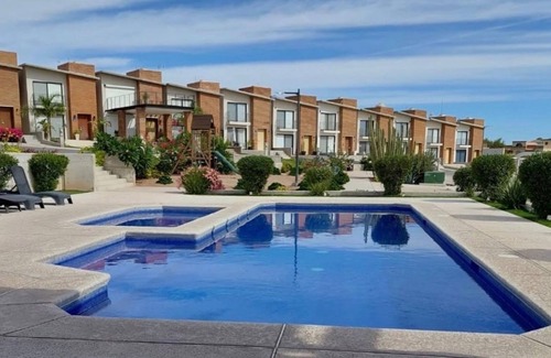 San Carlos Boat Rental | Beautiful and quiet villa, very central and safe in front of the common area.