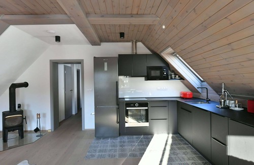 Horni Marsov Apartment | Beautiful apartment for 6 people with WIFI, TV, patio and panoramic view