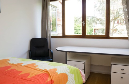 Le Chesnay Apartment | Beautiful apartment with patio 10 minutes from Versailles 💥