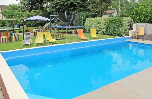 Kvasiny Villa | Beautiful private villa for 10 guests with hot tub, WIFI, private pool, TV, patio and pets allowed