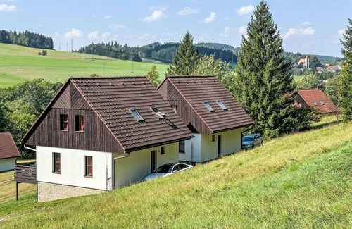 Starkov House | Beautiful private villa for 8 guests with WIFI, pool, TV, patio, pets allowed and panoramic view