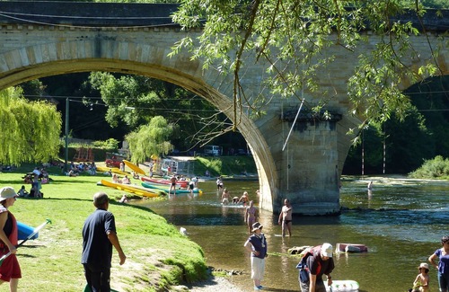 Castelnaud-la-Chapelle Apartment | Beautiful sunny apartment, below castle & overlooking valley
