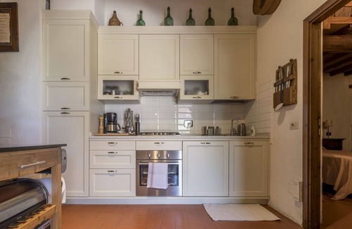 Poggibonsi Villa | Beautiful private villa with pool, A/C, WIFI, TV, veranda and panoramic view, close to San Gimig.