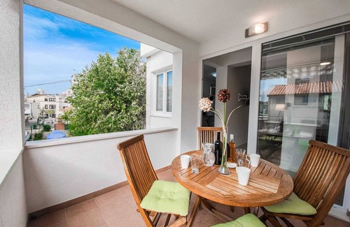 Donja luka Apartment | Beautiful 1 bedroom app, by beach