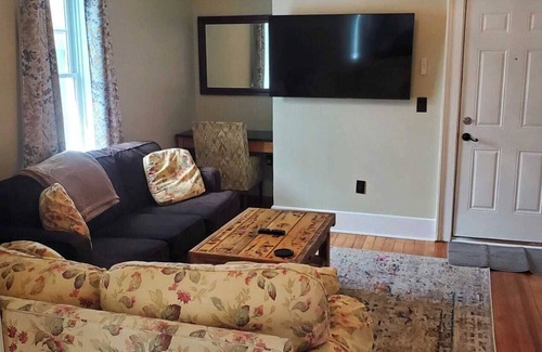 Sandusky Apartment | Beautiful 1 bedroom apartment in downtown Sandusky