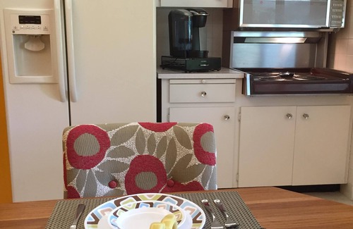 Golden Beach House | Beautiful 1800 square foot Mid Century Home
